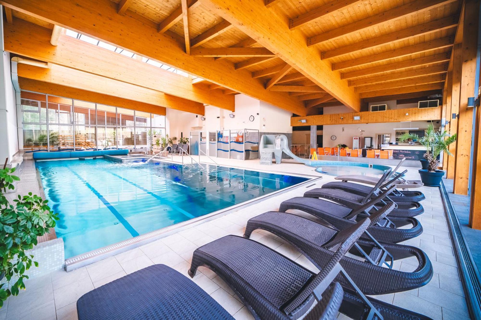 Wellness & Spa Hotel Certov Екстериор снимка