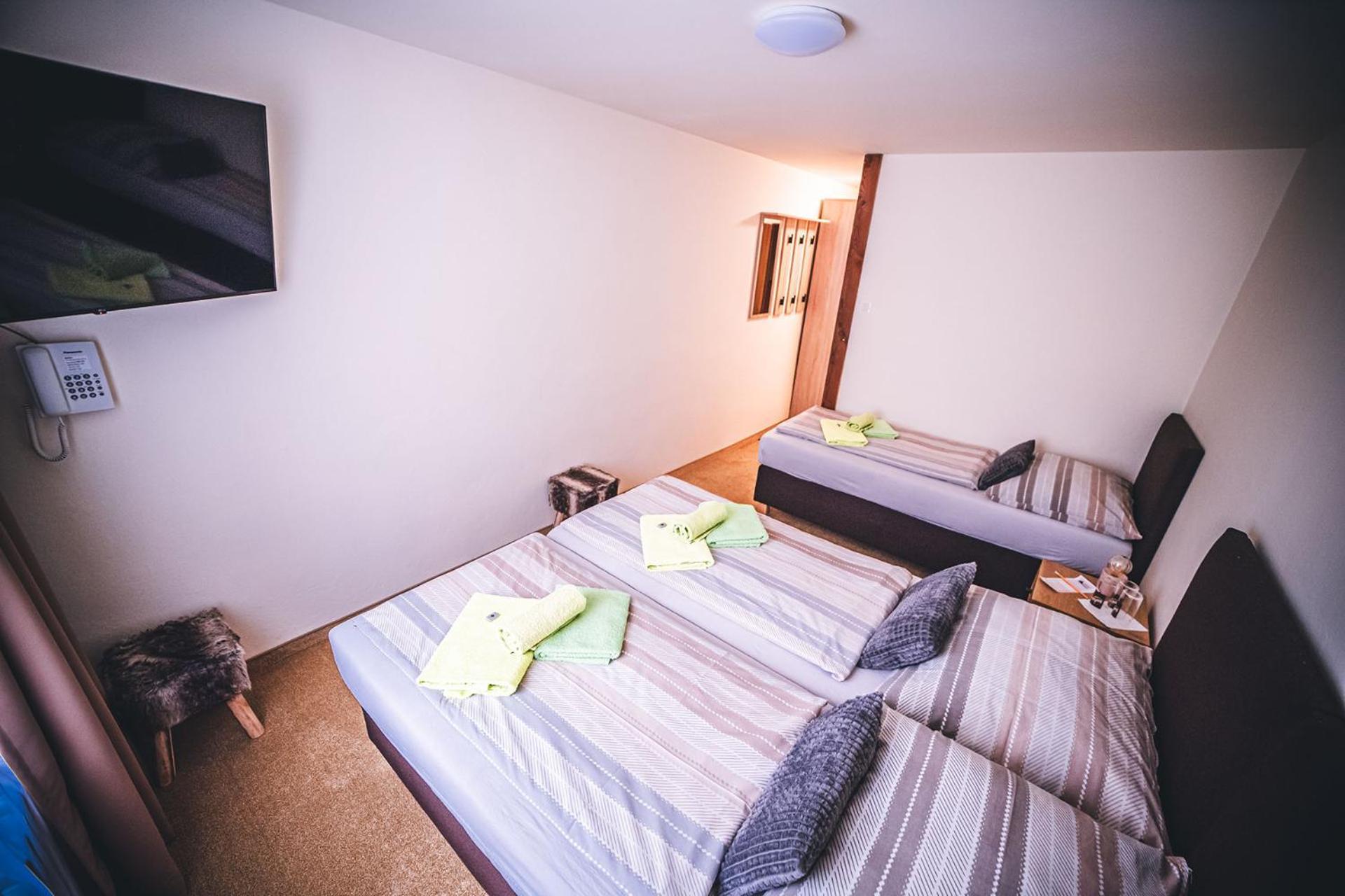 Wellness & Spa Hotel Certov Екстериор снимка