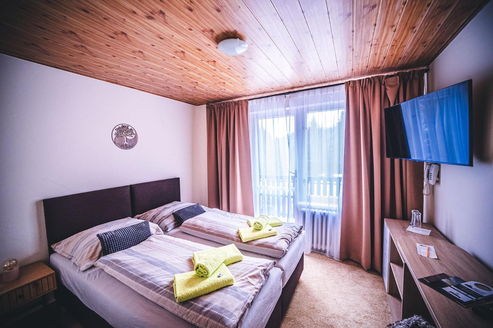 Wellness & Spa Hotel Certov Екстериор снимка