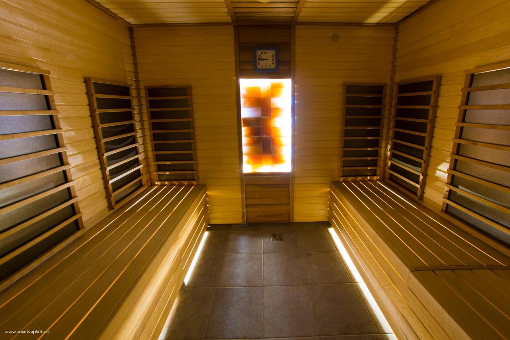 Wellness & Spa Hotel Certov Екстериор снимка